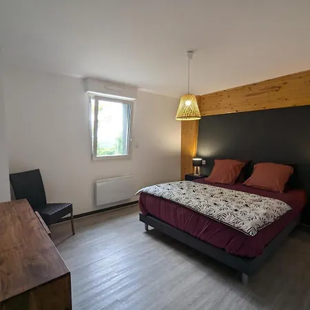 Clemathite Apartment