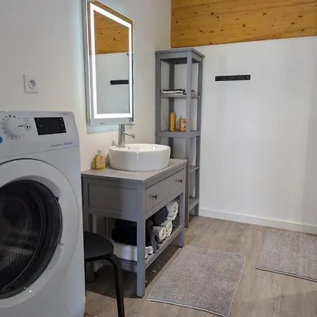Clemathite Apartment
